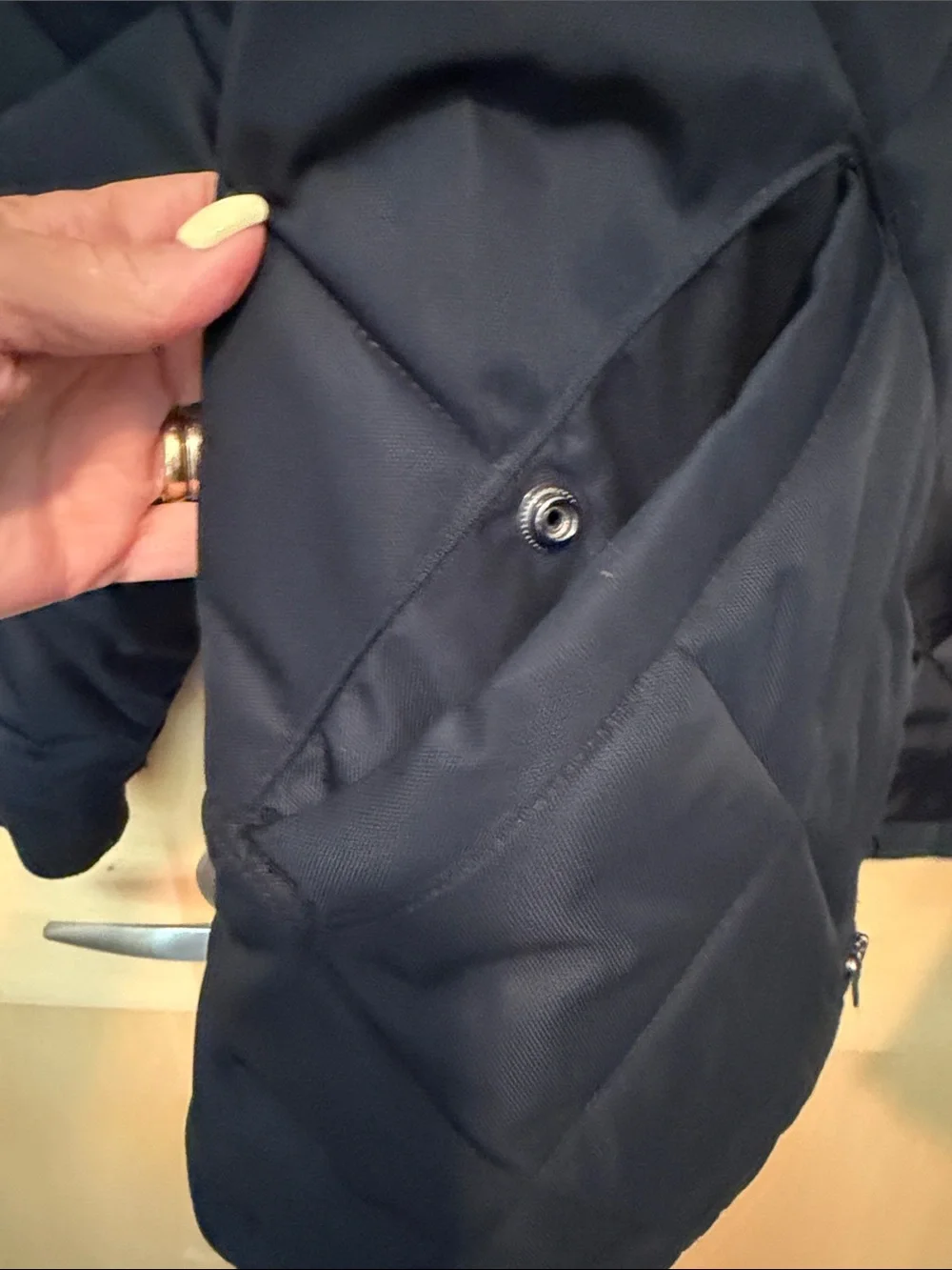 Men’s Banana Republic Navy Quilted Diamond-Pattern Puffer Jacket